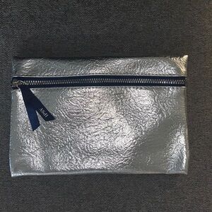 Ipsy makeup bag​​​​​​​​​​​​